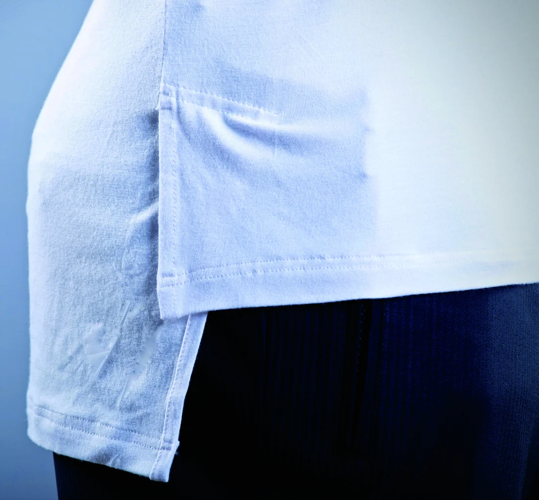 Signature tee hem detail